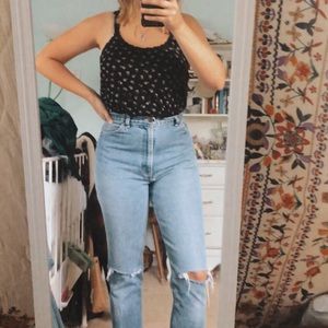 Lace edged patterned tank top!